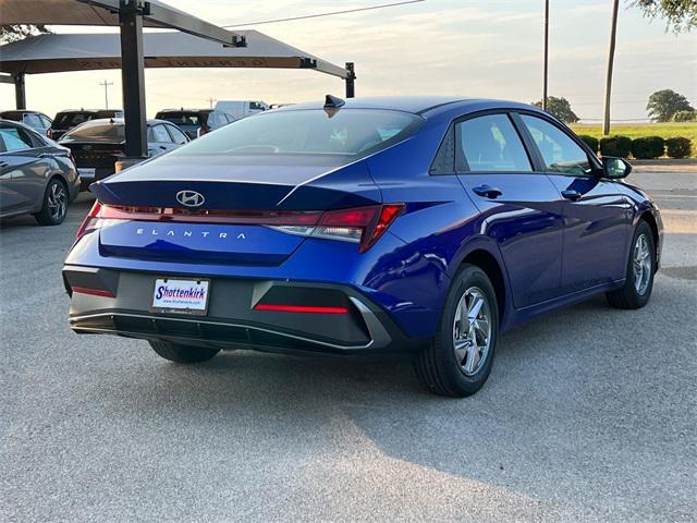 new 2024 Hyundai Elantra car, priced at $22,611