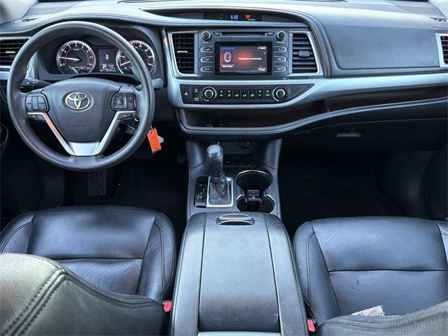 used 2016 Toyota Highlander car, priced at $19,867
