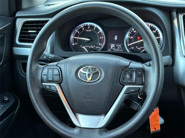 used 2016 Toyota Highlander car, priced at $19,867
