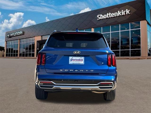used 2021 Kia Sorento car, priced at $19,303