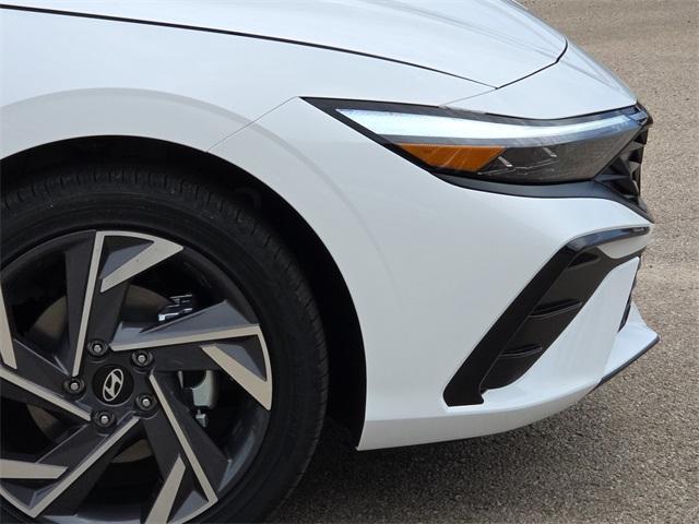 new 2025 Hyundai ELANTRA HEV car, priced at $28,756