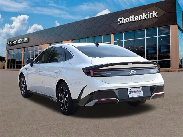 new 2025 Hyundai Sonata car, priced at $28,057