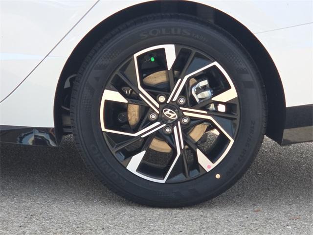 new 2025 Hyundai Sonata car, priced at $28,057