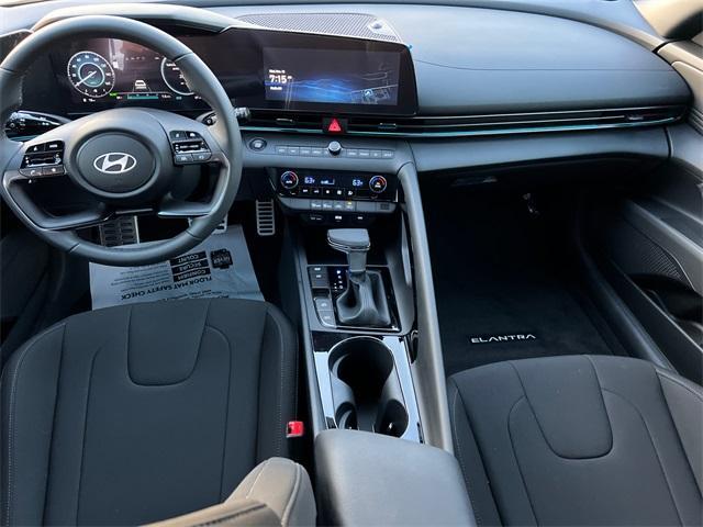 new 2025 Hyundai Elantra HEV car, priced at $28,279