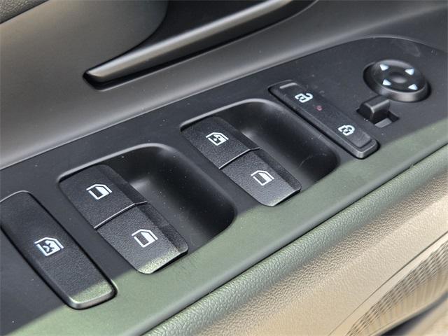 new 2025 Hyundai ELANTRA HEV car, priced at $26,215
