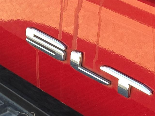 used 2019 GMC Sierra 1500 car, priced at $35,216