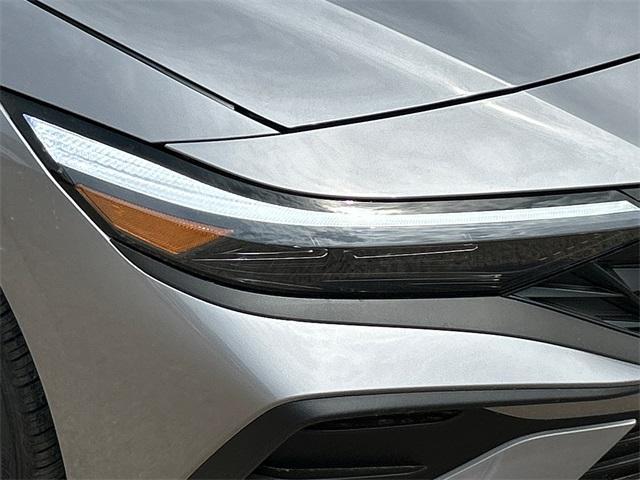 new 2025 Hyundai Elantra car, priced at $22,225