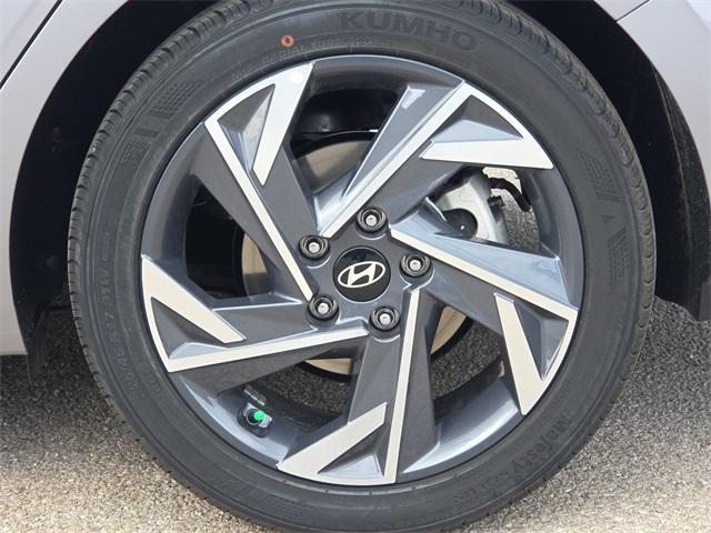 new 2025 Hyundai Elantra car, priced at $22,595
