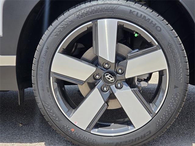 new 2025 Hyundai SANTA FE HEV car, priced at $46,906