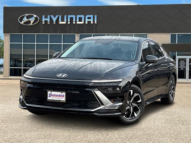 new 2024 Hyundai Sonata car, priced at $28,066