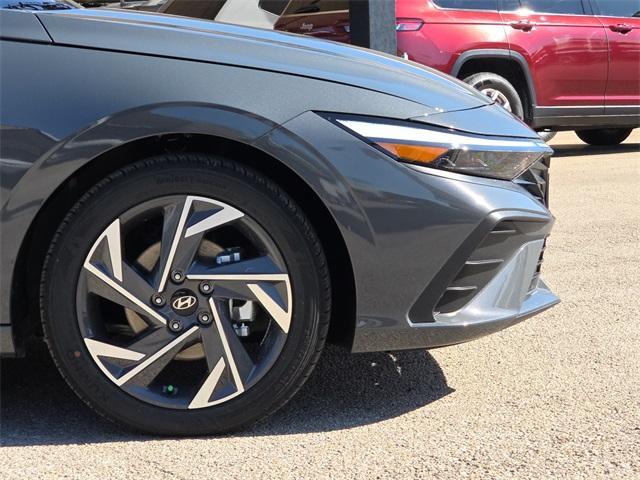 new 2025 Hyundai Elantra car, priced at $22,622