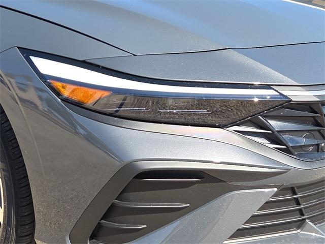 new 2025 Hyundai Elantra car, priced at $22,622