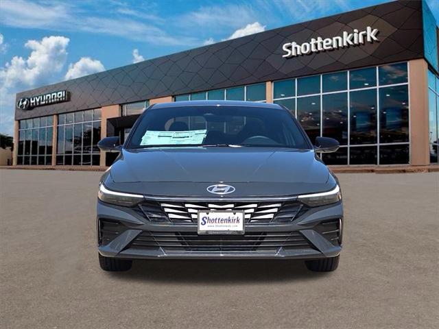 new 2025 Hyundai Elantra car, priced at $22,622