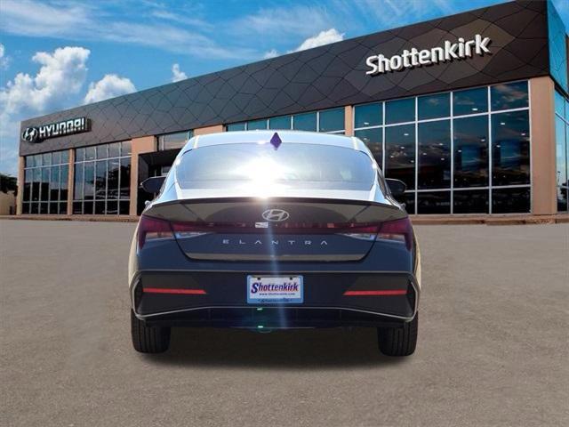 new 2025 Hyundai Elantra car, priced at $22,622