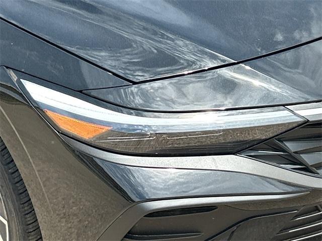 new 2025 Hyundai Elantra car, priced at $22,339