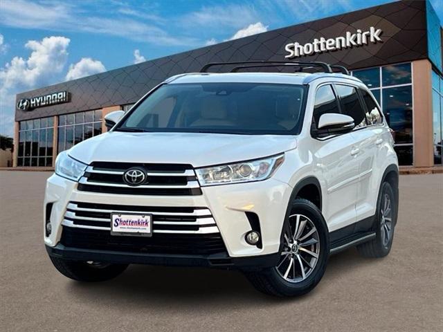 used 2019 Toyota Highlander car, priced at $20,978