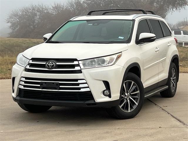 used 2019 Toyota Highlander car, priced at $20,978