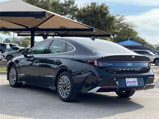 used 2024 Hyundai Sonata Hybrid car, priced at $27,268