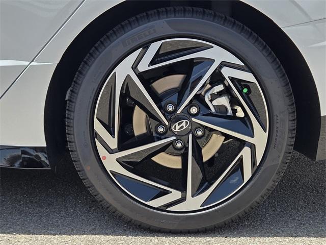 new 2025 Hyundai Sonata car, priced at $32,074