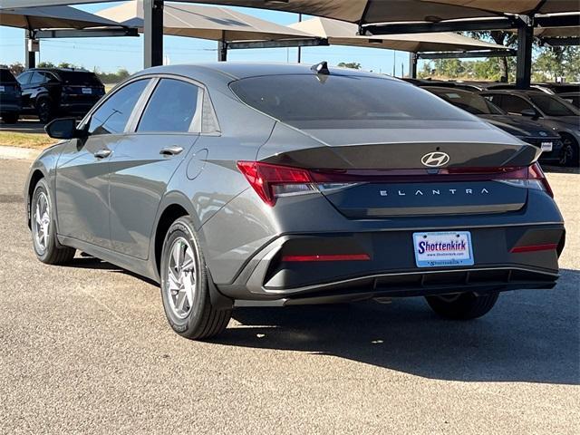 new 2024 Hyundai Elantra car, priced at $22,616