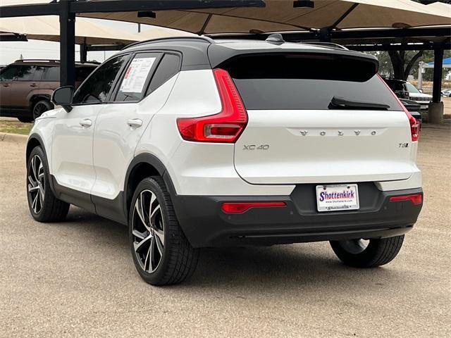 used 2021 Volvo XC40 car, priced at $26,925