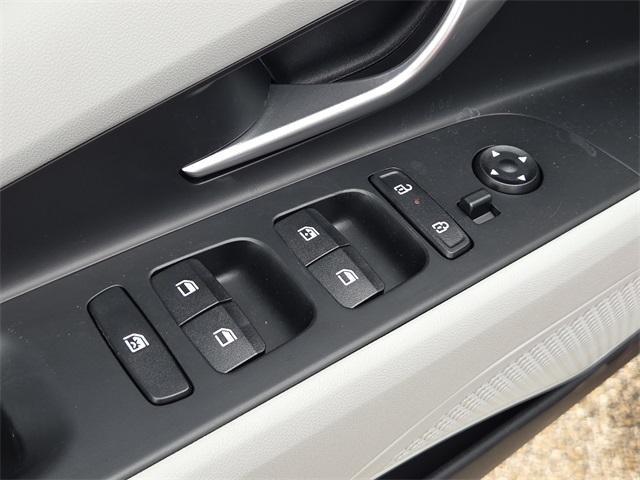 new 2025 Hyundai Elantra car, priced at $26,924