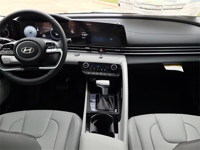 new 2025 Hyundai Elantra car, priced at $26,924