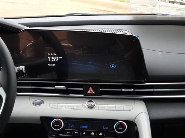 new 2025 Hyundai Elantra car, priced at $26,924