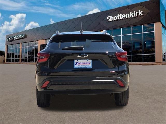 used 2025 Chevrolet Trax car, priced at $25,492