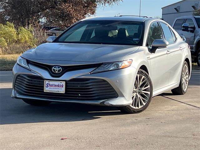 used 2018 Toyota Camry Hybrid car, priced at $18,135