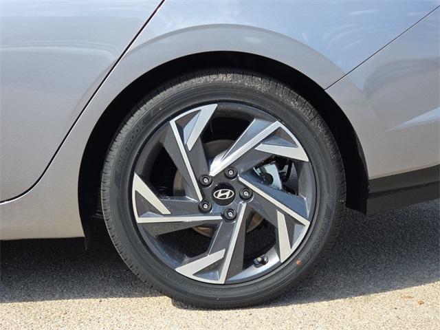 new 2025 Hyundai ELANTRA HEV car, priced at $27,185