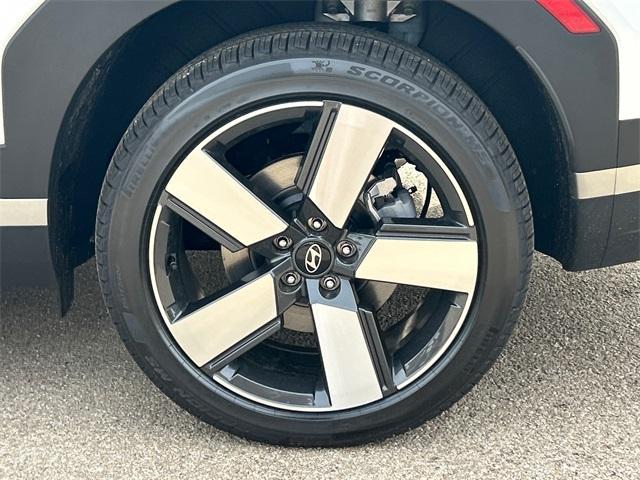 new 2025 Hyundai SANTA FE HEV car, priced at $45,394