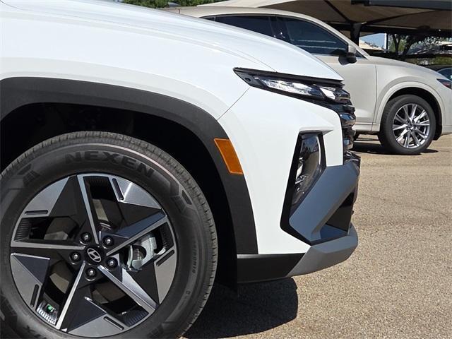 new 2025 Hyundai TUCSON Hybrid car, priced at $36,733