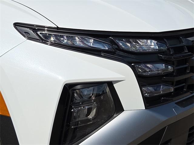 new 2025 Hyundai TUCSON Hybrid car, priced at $36,733