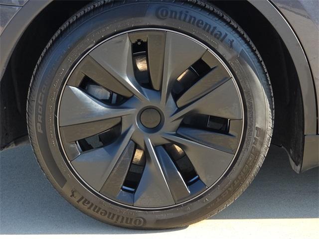 used 2025 Tesla Model Y car