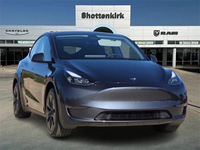 used 2025 Tesla Model Y car
