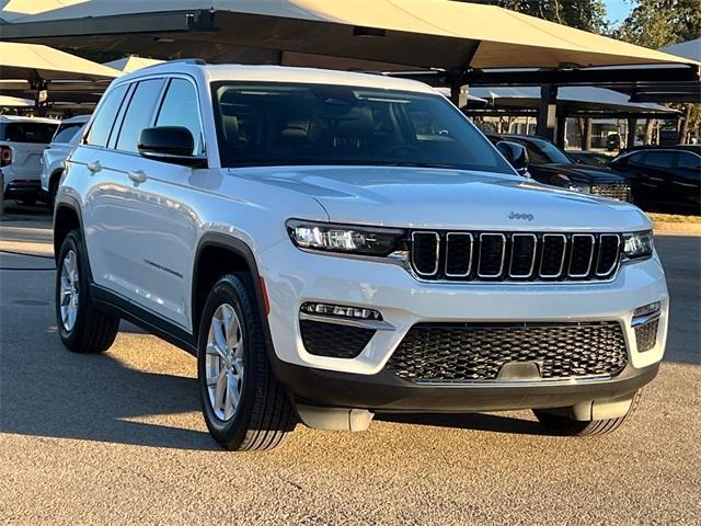 used 2024 Jeep Grand Cherokee car, priced at $39,992