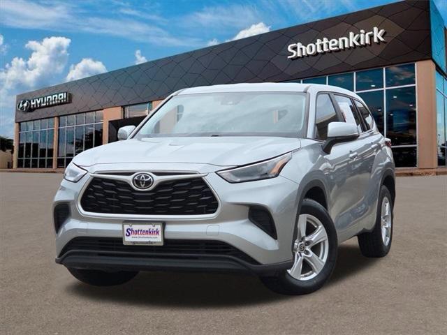 used 2023 Toyota Highlander car, priced at $33,945