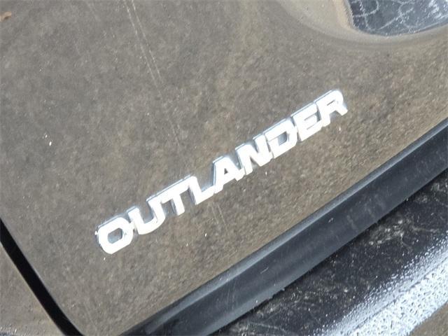 used 2020 Mitsubishi Outlander car