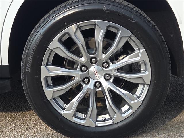 used 2024 GMC Yukon car, priced at $73,233