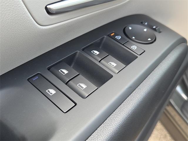 new 2025 Hyundai TUCSON Hybrid car, priced at $36,129