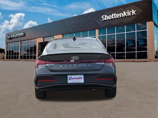 new 2025 Hyundai Elantra car, priced at $22,622