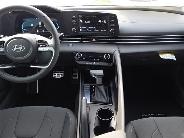 new 2025 Hyundai Elantra car, priced at $22,622