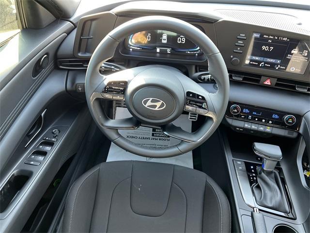 new 2025 Hyundai Elantra car, priced at $24,558