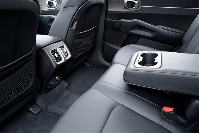 used 2022 Kia Sorento car, priced at $28,690