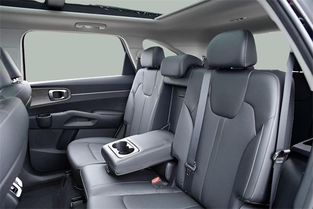 used 2022 Kia Sorento car, priced at $28,690