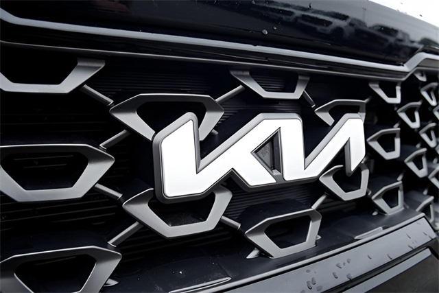 used 2022 Kia Sorento car, priced at $28,690