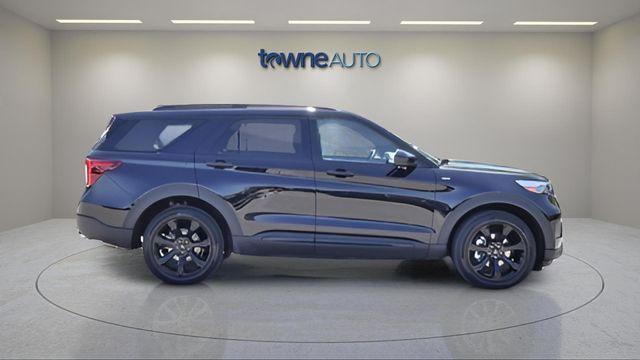 used 2022 Ford Explorer car, priced at $32,916