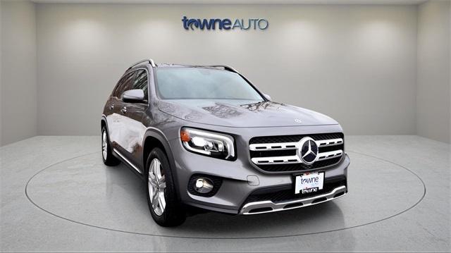 used 2021 Mercedes-Benz GLB 250 car, priced at $31,189