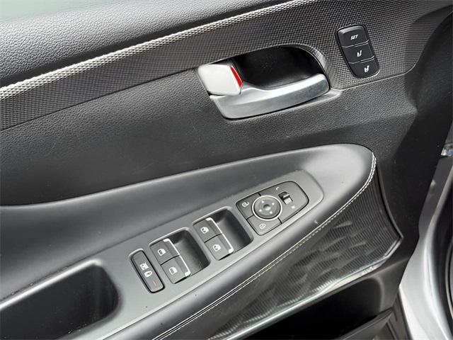 used 2019 Hyundai Santa Fe car, priced at $21,998
